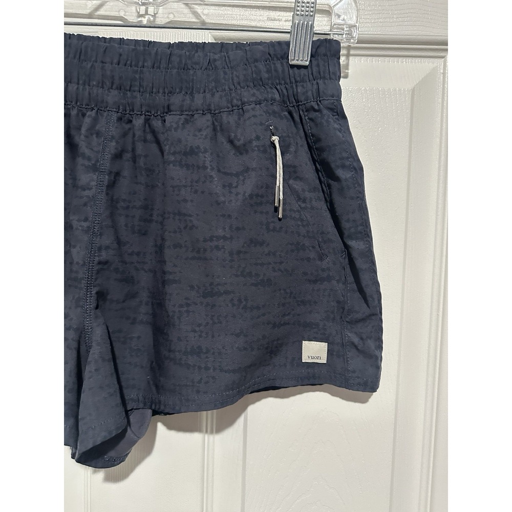 Vuori Women's Dash Short Grey/black M - Picture 2 of 5
